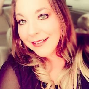 Meet your Posher, Katina